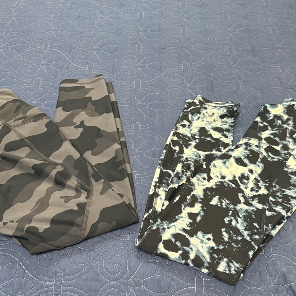 Old Navy womens Leggings in Camouflage and Tie-Dye